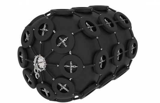 Pneumatic fenders with tire net